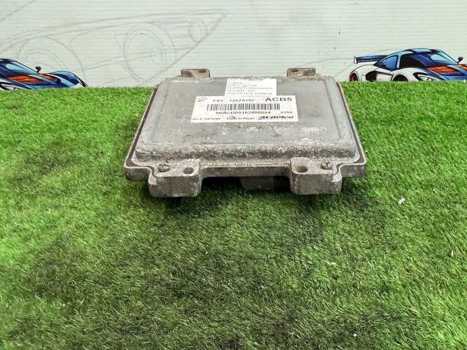 CALCULATOR MOTOR ECU OPEL CORSA E 1.4 BENZINA 2017 COD OEM 12679197 2014-2019