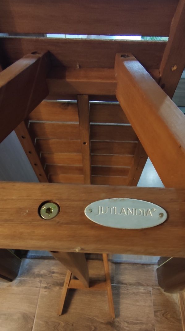 Пейка градинска пейка