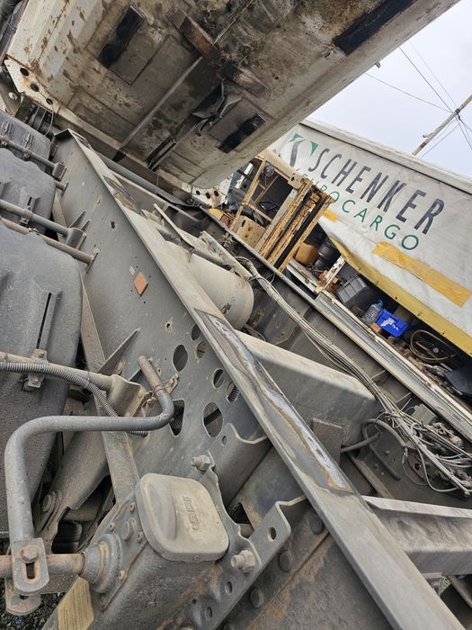 Bena hardox/Alu,Schmitz/Swartzmuler