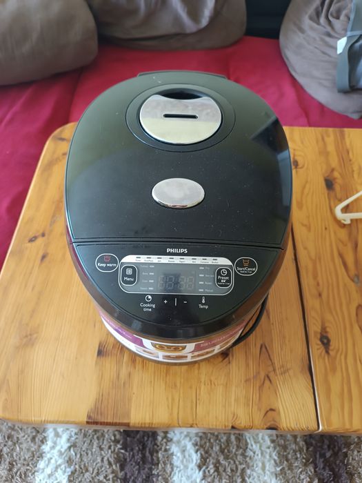 Мултикукър Philips HD3167