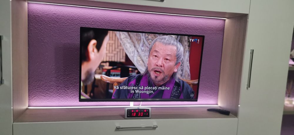 Vând televizor LG,rezoluție 4K,diagonala 101cm