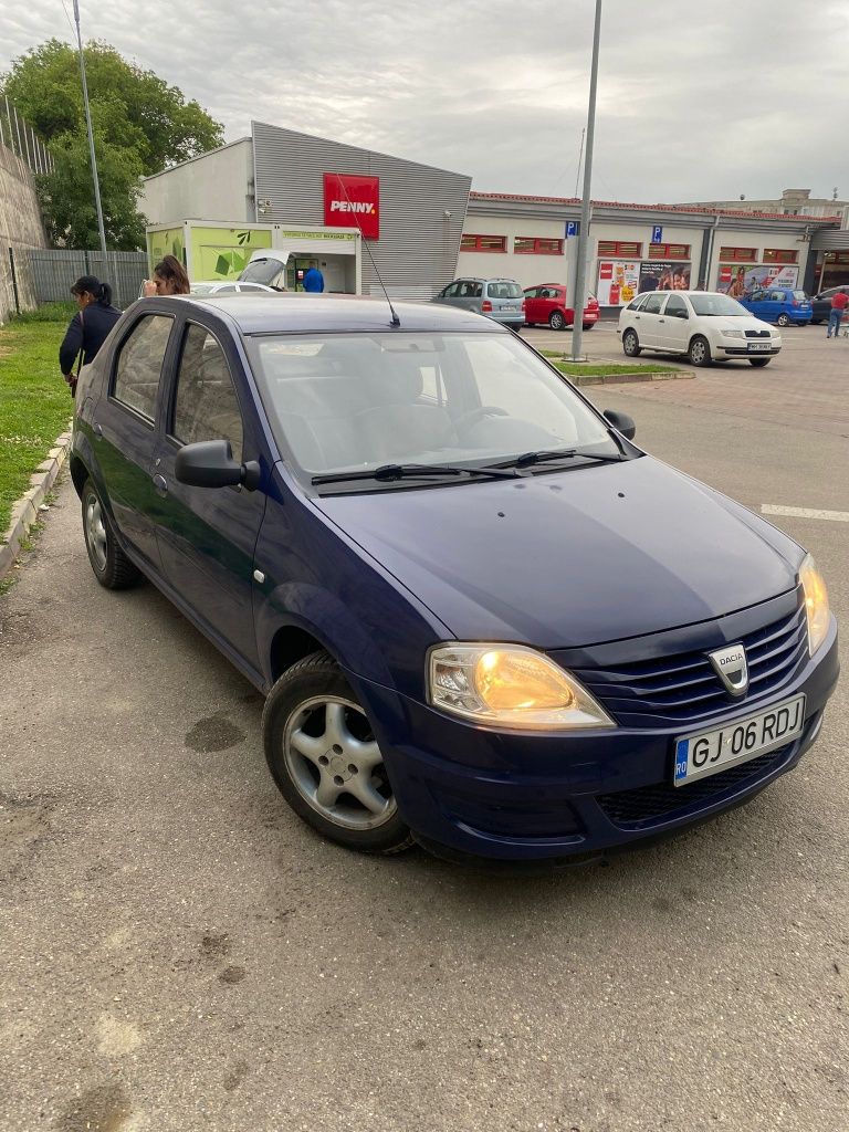 Vând Dacia Logan Facelift