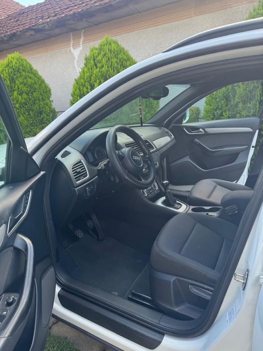 Audi q3 quattro an 2013