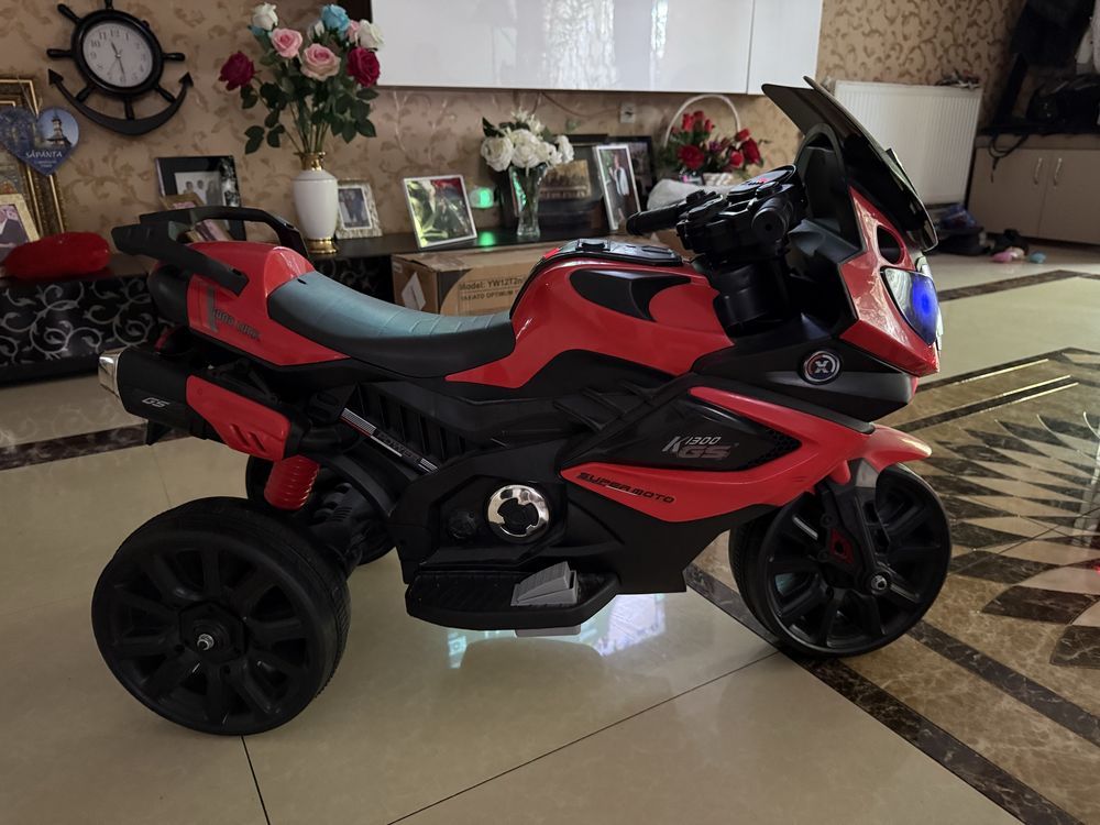 Lamborghini Sian masina de jucarie si Motor cu 3 roti electric