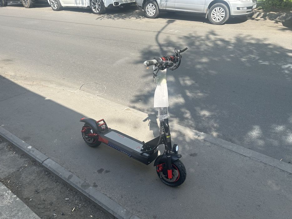 Новый с каробки Kugoo m4 pro 18ампер