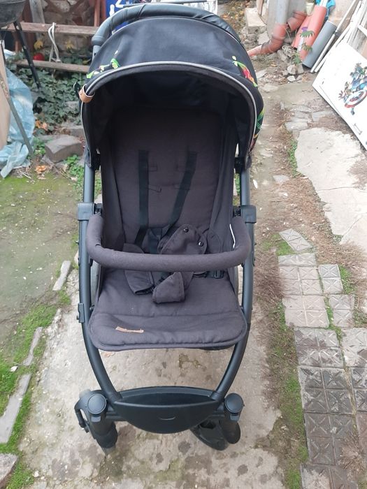 Căruț Lionelo vând