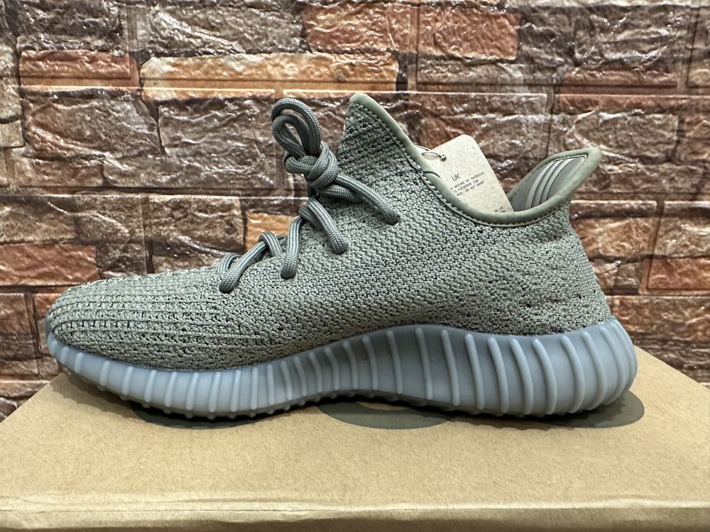 36-45 Yeezy 350 v2 Granite