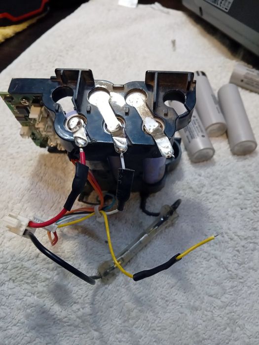 Reparatii baterii trotinete aspiratoare&filetante