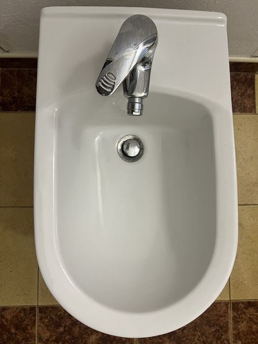 Биде със смесител