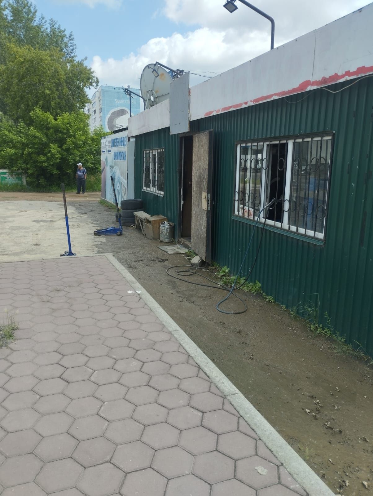 Продам шиномонтажку