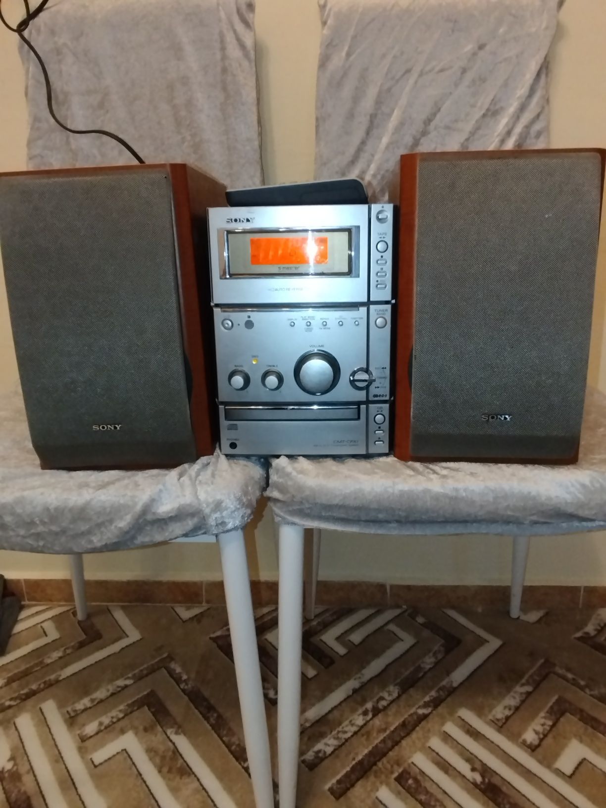 Аудиосистема SONY с дистанционно и колони