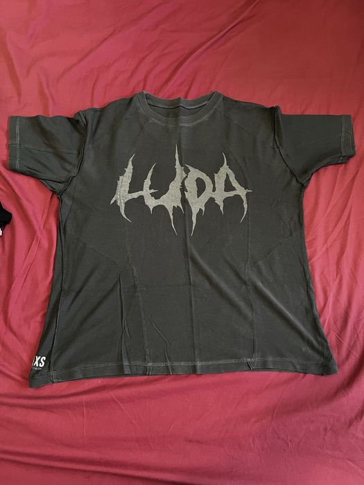 Дрехи Луда///Luda