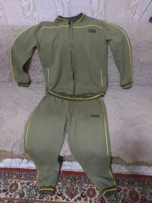 Спортивный костюм ,толстовка