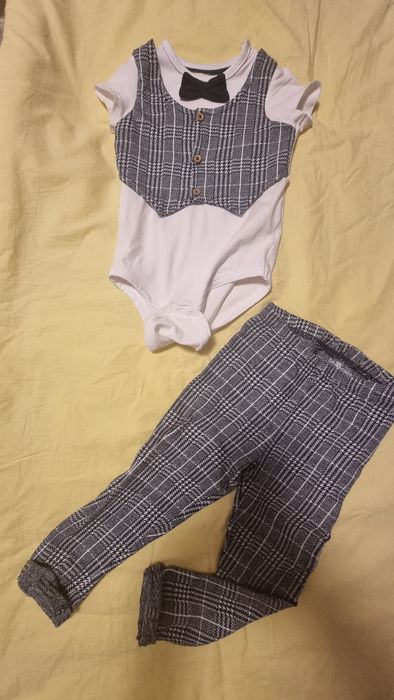 Costum bebe casual
