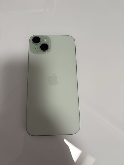 Iphone 15 Plus ca și nou.