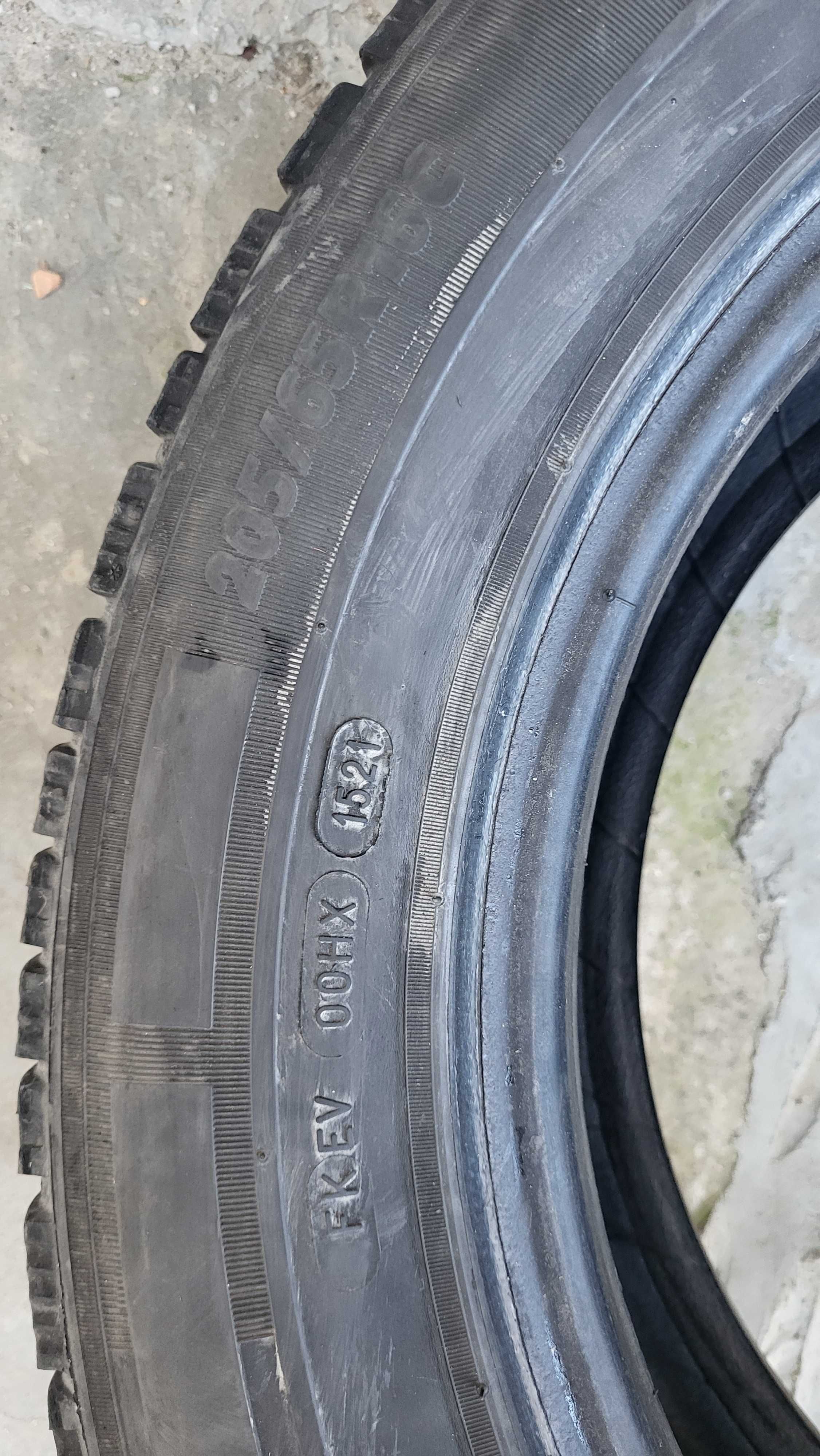 3 anvelope michelin 205.65.R16C