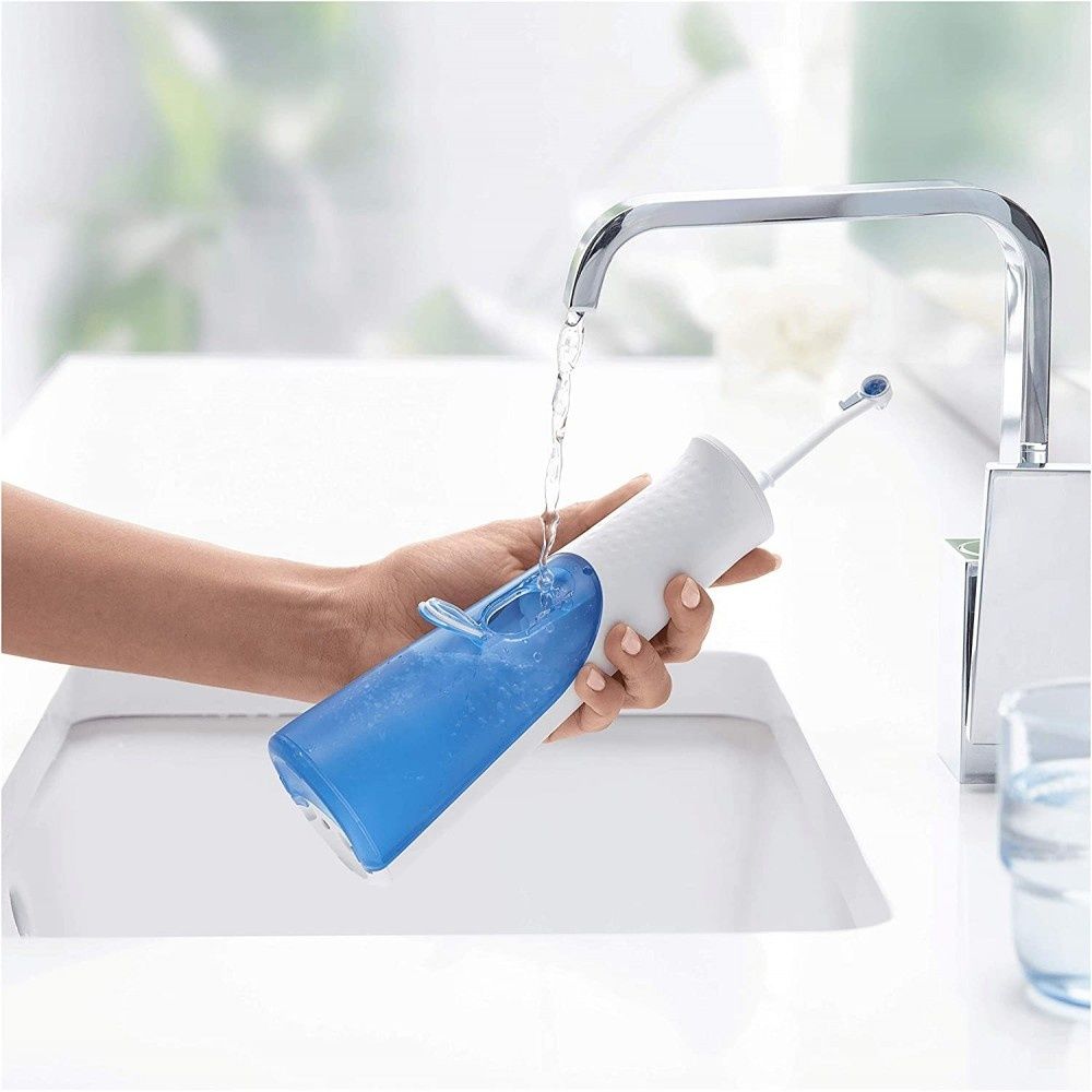 Ирригатор для полости рта Oral B Aquacare series 4