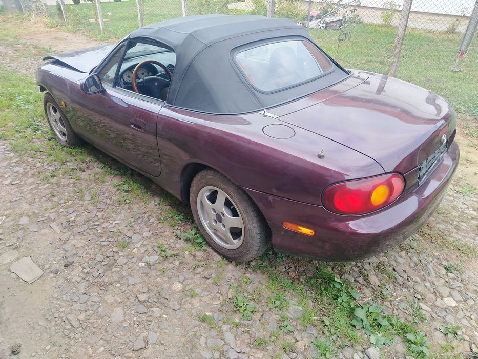 Mazda mx5 nb avariată inmatriculată