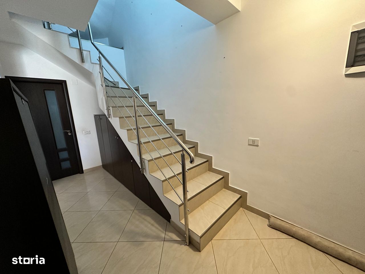 Soseaua Oltenitei-Vila P+1+M - 5 camere- 3 bai - Partial Mobilata