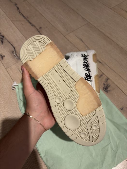 Off White Out of Office for Walking 43