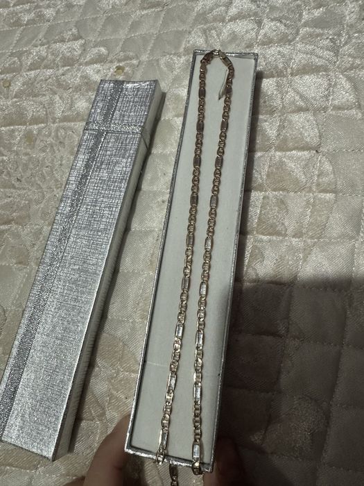 Продам золотую цепочку
