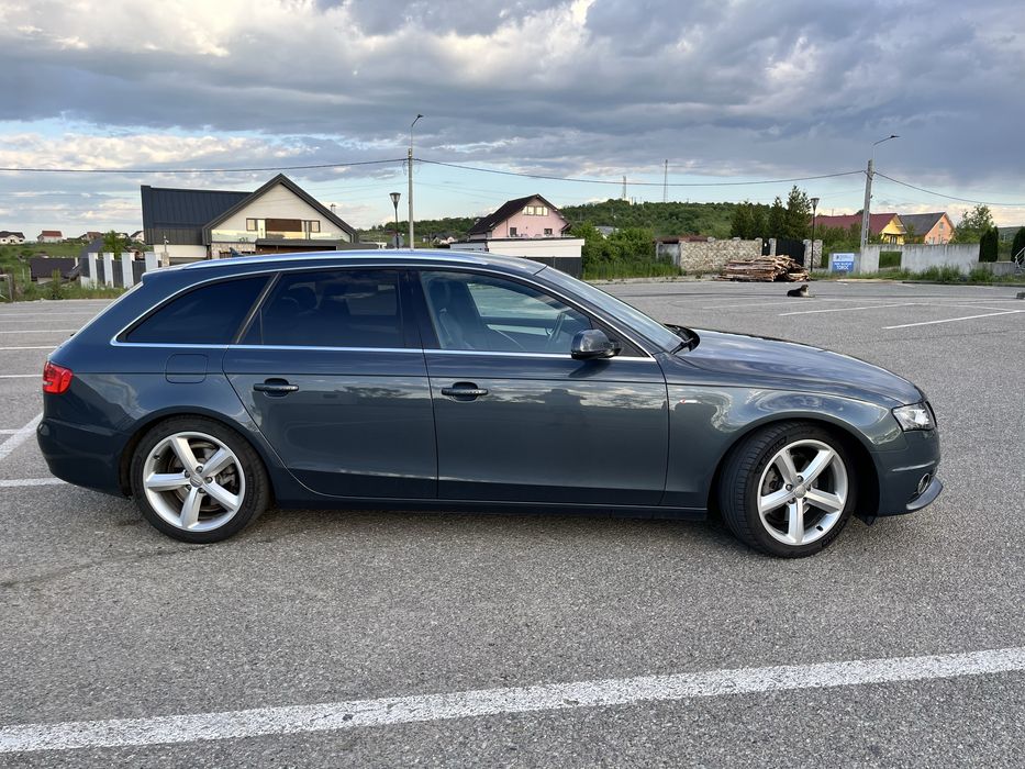 Vand Audi A4B8 Avant S line 2011