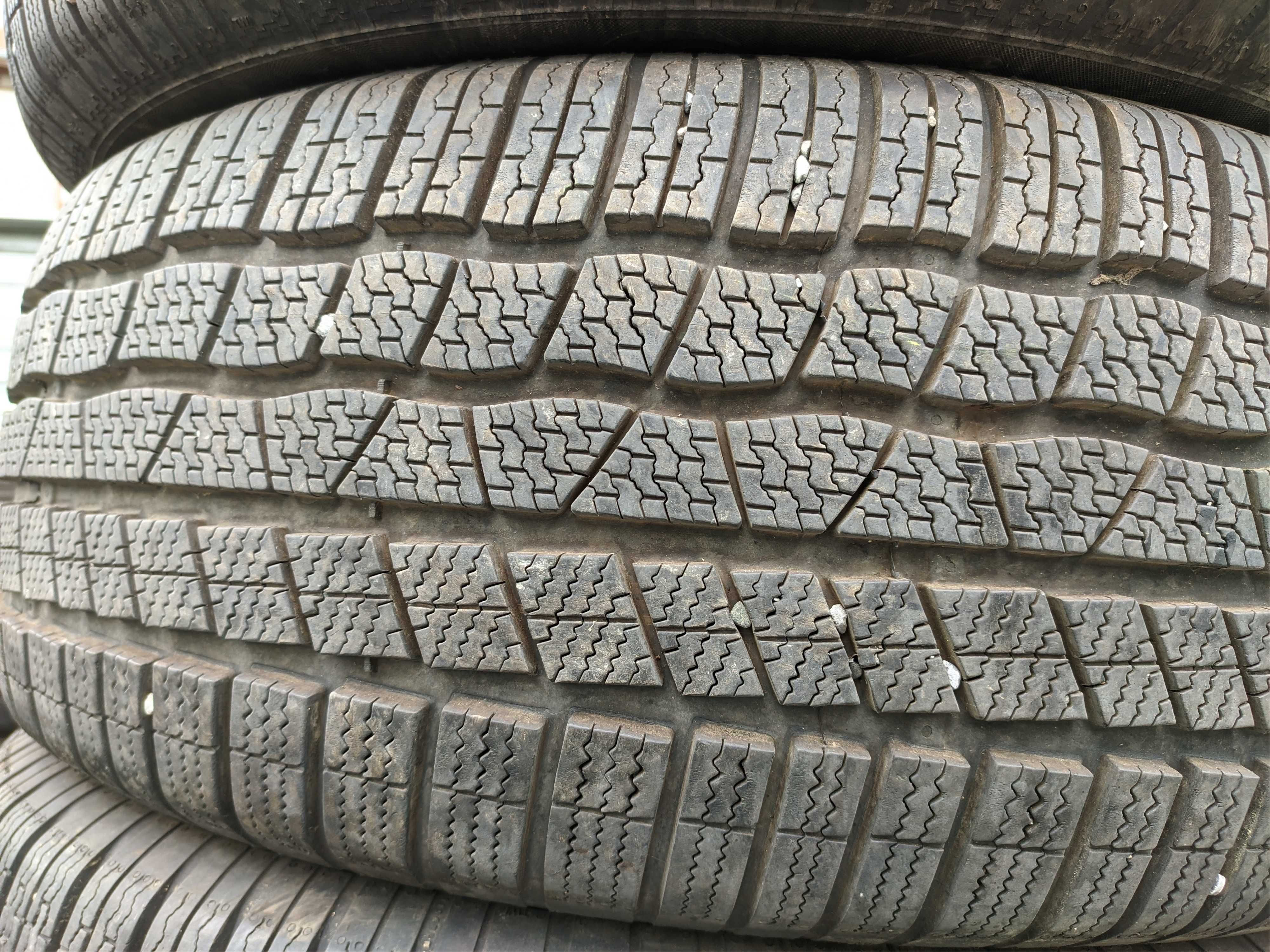 4бр Зимни гуми 255 60 18 - Continental