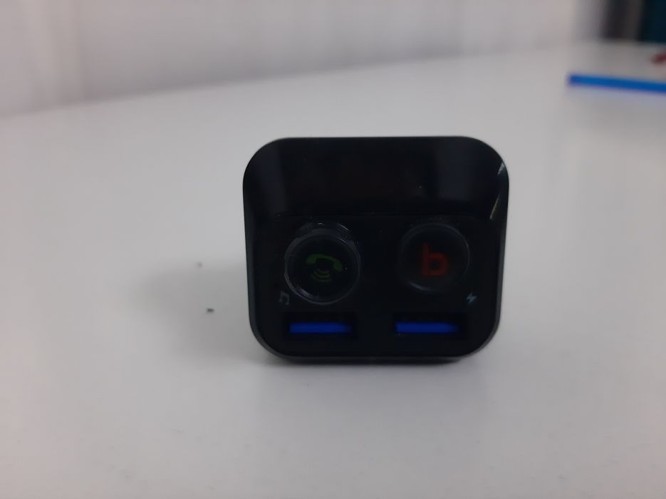Modulator FM PNI Valentine F250, bluetooth, mp3, usb