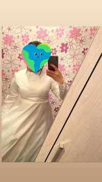 Продам свадебное платье,шлейф 80 см,