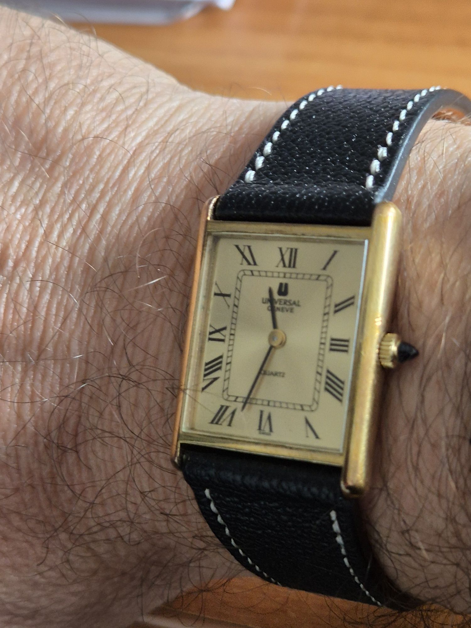 Redus..Ceas Universal Geneve anii 1970s
