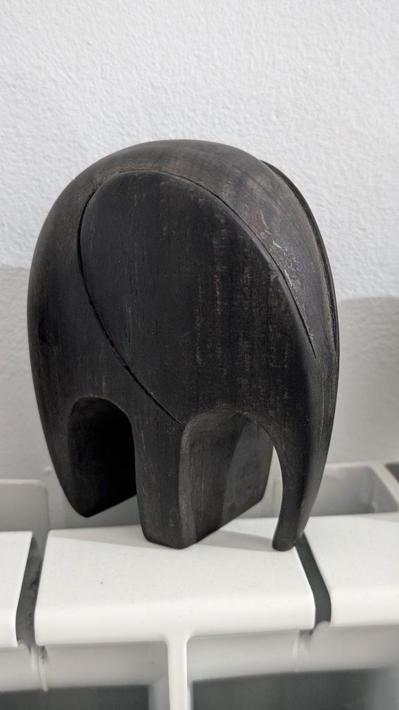 3 elefanți sculptati manual în lemn de trandafir