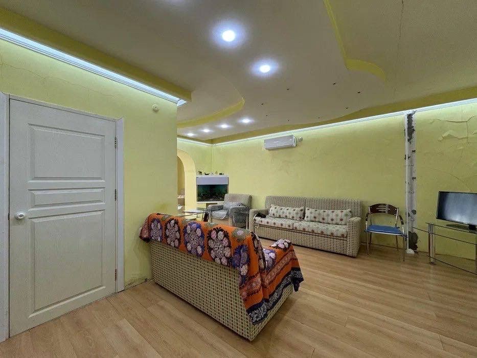 Квартира метро Космонавтов 3/2/4 65 кв.м