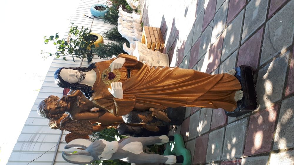 Statuie cu Isus de vanzare