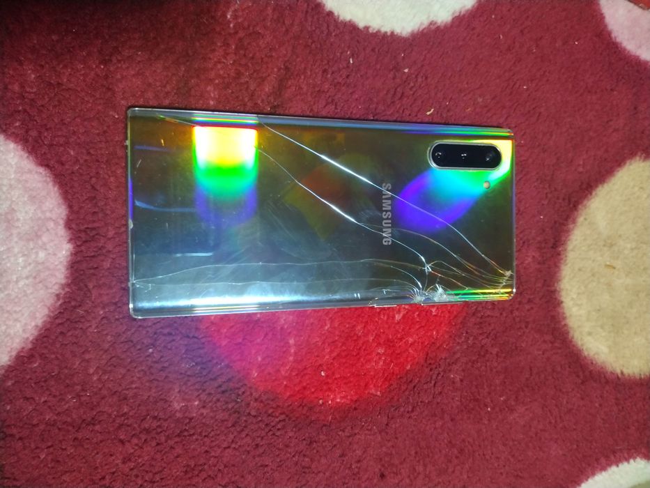 Vând display Samsung note 10plus nou.