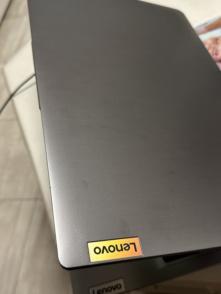 Лаптоп Леново Lenovo