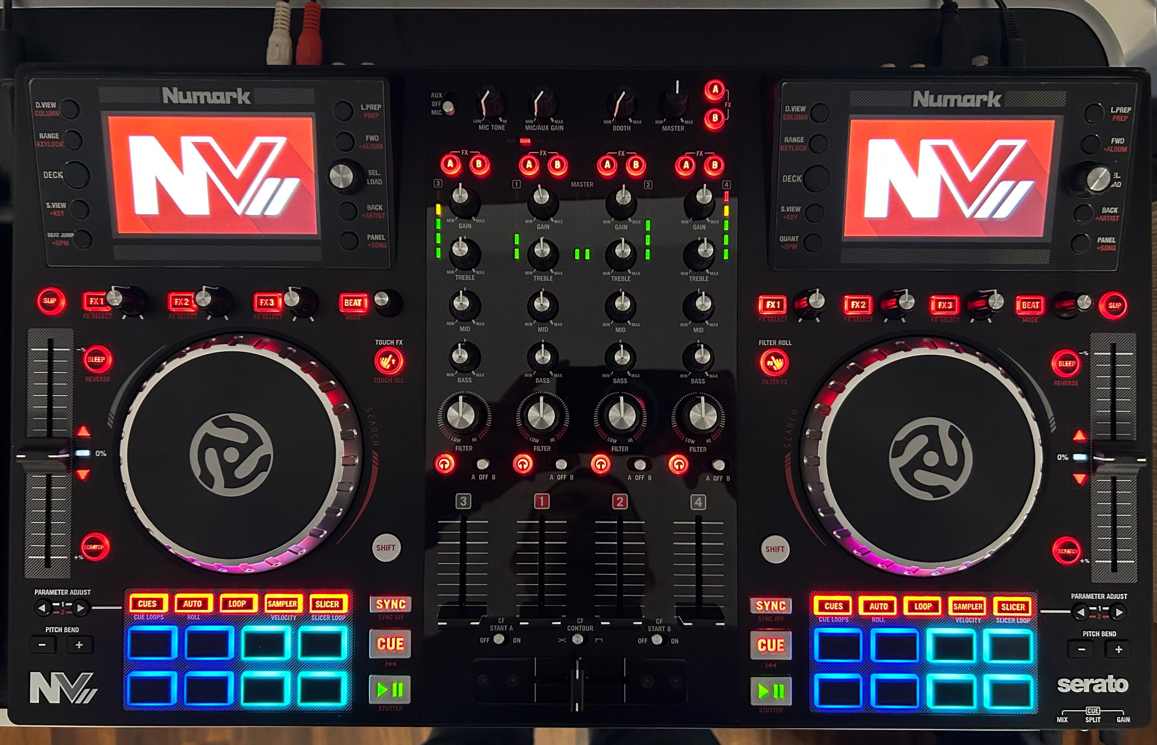 Vand Consola DJ Numark NV2