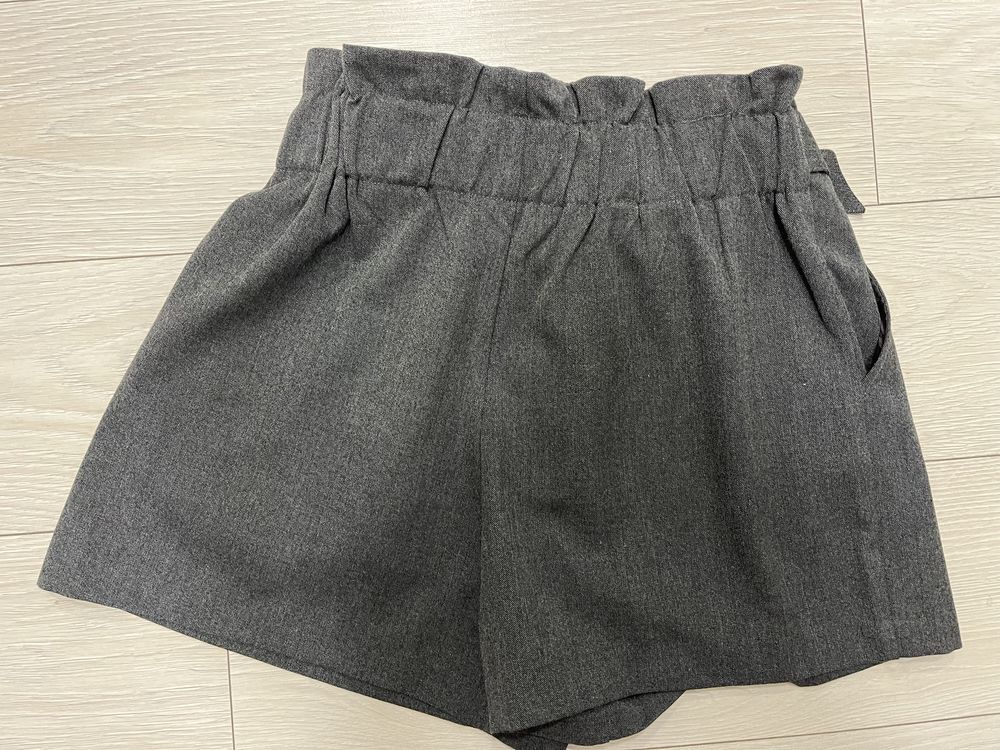 Pantaloni Reserved