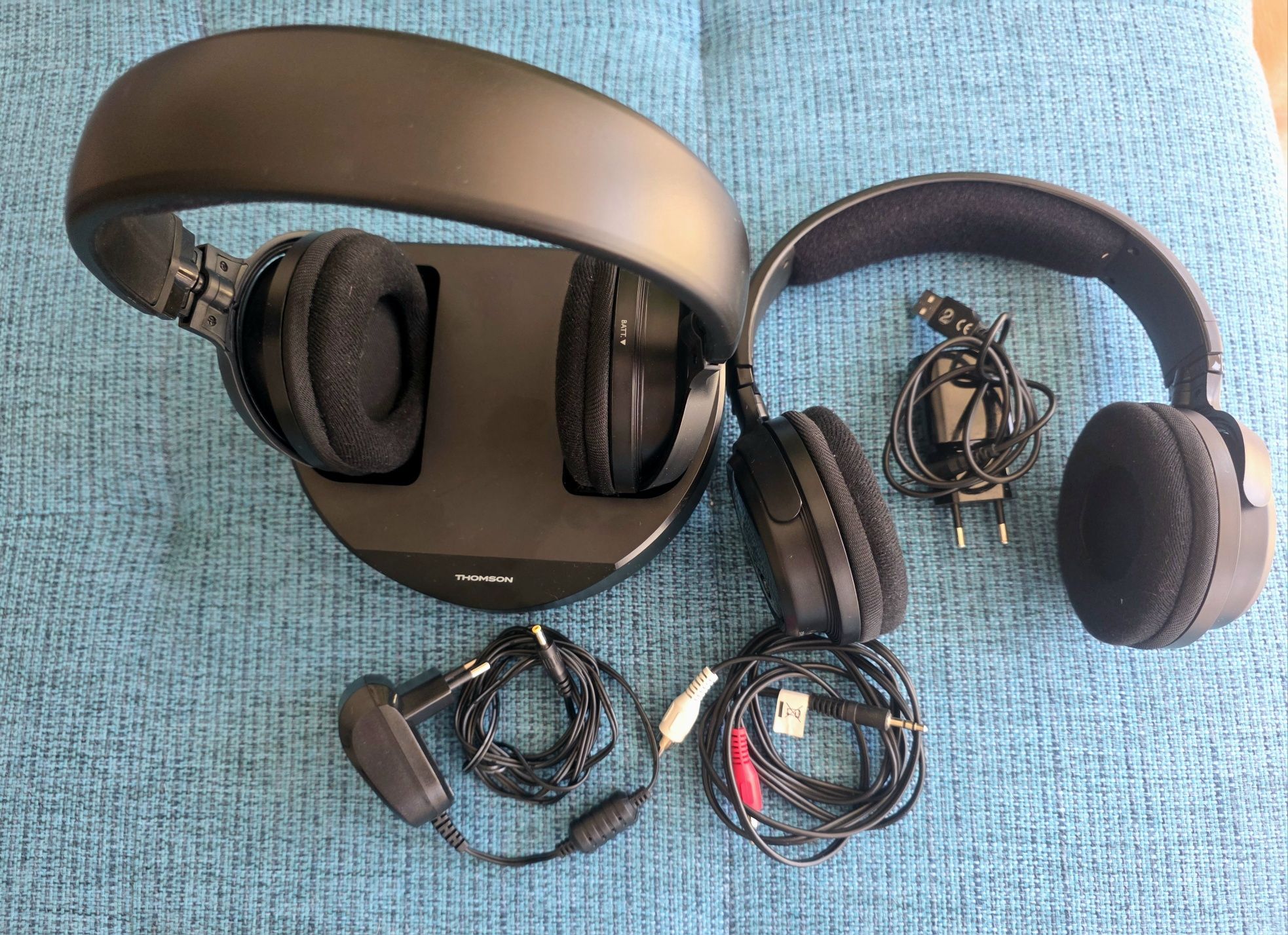 Sistem căști wireless THOMSON WHP3001BK + 2 perechi de căști