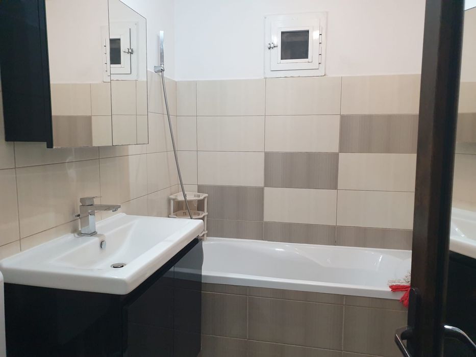 Vand apartament 3 camere zona Nord