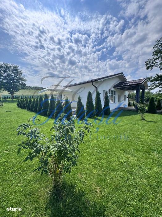 Casa 4 camere in Suatu