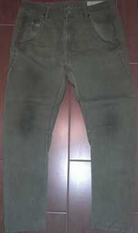 Pantaloni de blugi marca "DIESEL" verde -pai ,slim fit,nr 31