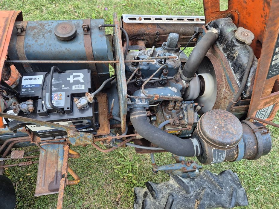 Tractor Kubota B7000 4x4
