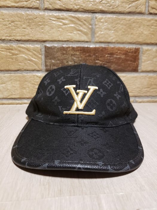 Vând şapcă Luis Vuitton