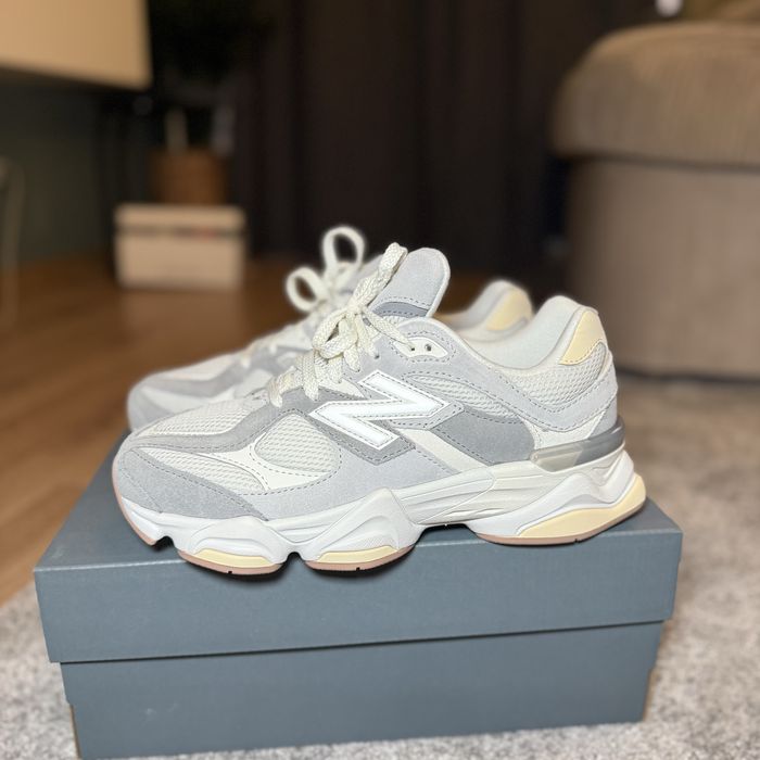 Оригинални New Balance 9060 - 40 размер, 25см маратонки