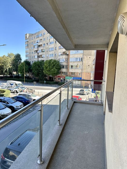 Apartament 2 camere, situat central