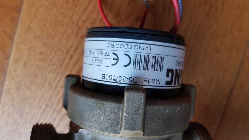 Pompa curent continuu 12V D5-35/100B Laing / Lowara