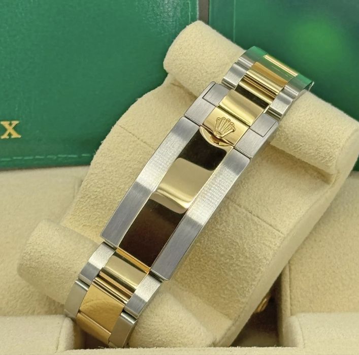 Часовник Rolex Bluesy