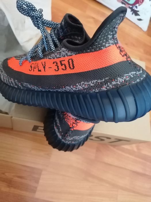 Yeezy boost 350 beluga v2 carbon mărimea 42 2/3
