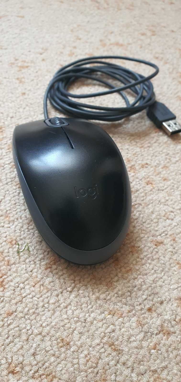 почти нова мишка Logitech