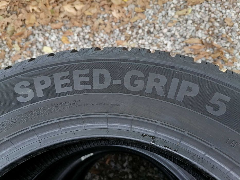 4 бр. Semperit Speed-Grip 5 215/65R17 DOT2821